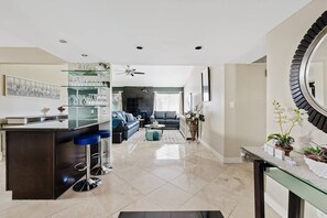 Living area - Old Town Scottsdale Oasis: Putting Green, Entertainment, Modern, Outdoor Lounge (Scottsdale)