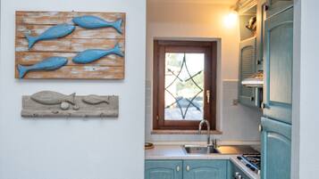 Kühlschrank, Ofen, Herdplatte, Geschirrspüler