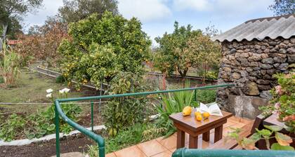 Ferienhaus 'La Vega' mit privatem Pool, privater Terrasse und Wi-Fi