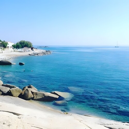 Appartement 'Gaia Direttamente Sul Mare' avec vue sur mer, Wi-Fi et climatisation