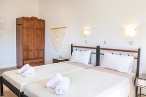 1 chambre, fer et planche à repasser, accès au Wi-Fi (inclus)