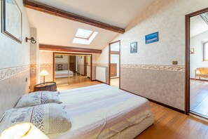 5 makuuhuonetta, ilmainen Wi-Fi