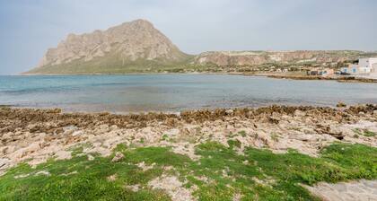 Holiday Home 'Marettimo Cornino' with Sea View, Wi-Fi and Air Conditioning