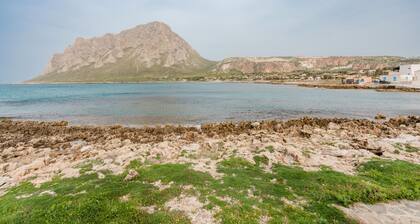 Holiday Home 'Marettimo Cornino' with Sea View, Wi-Fi and Air Conditioning