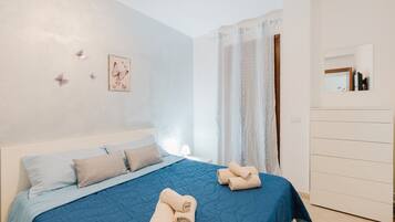 3 chambres, fer et planche à repasser, Wi-Fi gratuit, draps fournis