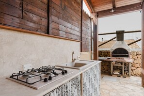 Terrace/patio - Holiday Home 'Marettimo Cornino' with Sea View, Wi-Fi and Air Conditioning (Custonaci)