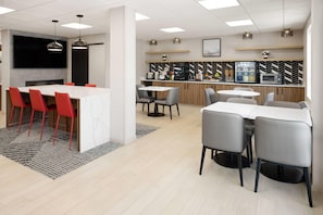 Esmorzar diari continental gratuït