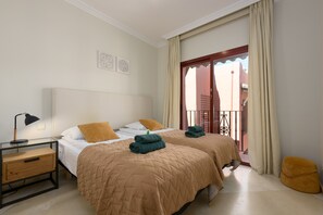 2 bedrooms, iron/ironing board, free WiFi, bed sheets
