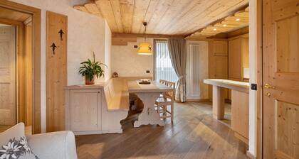 Appartement "Stella" avec vue sur les montagnes, jardin partagé et Wi-Fi