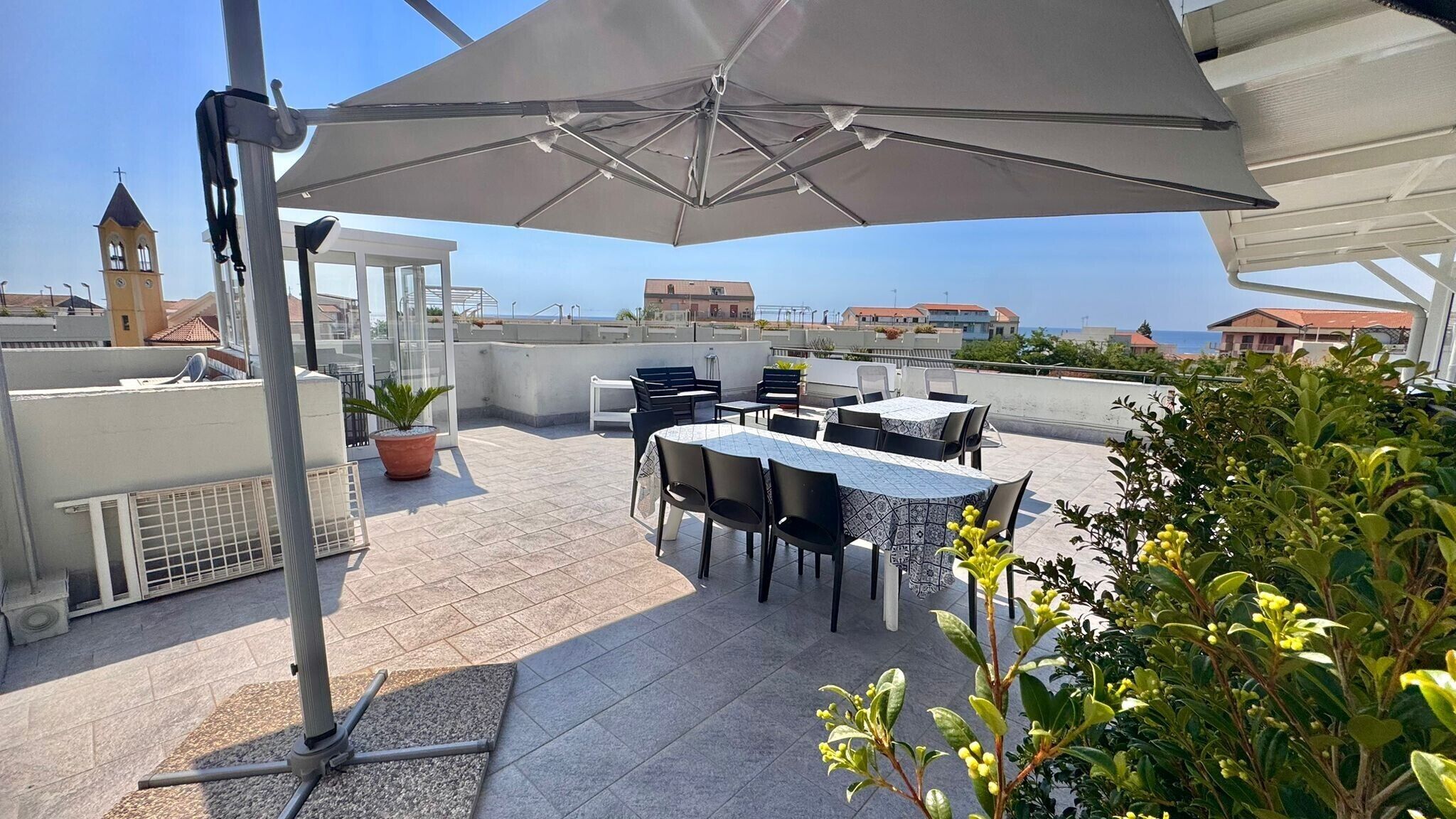 屋外ダイニングエリア