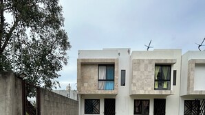 واجهة المنشأة