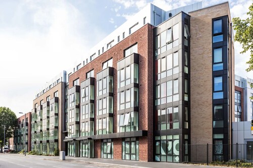 Student Only Arbury Court in Kingston