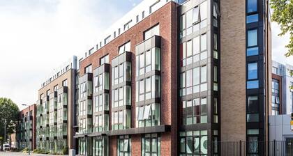 Student Only Arbury Court in Kingston