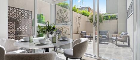 تناول الطعام