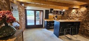 Microwave, dishwasher, highchair