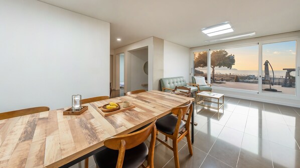 Basic-Zimmer, 2 Schlafzimmer (102 (Private BBQ / Pets Allowed)) | 2 Schlafzimmer, kostenloses WLAN