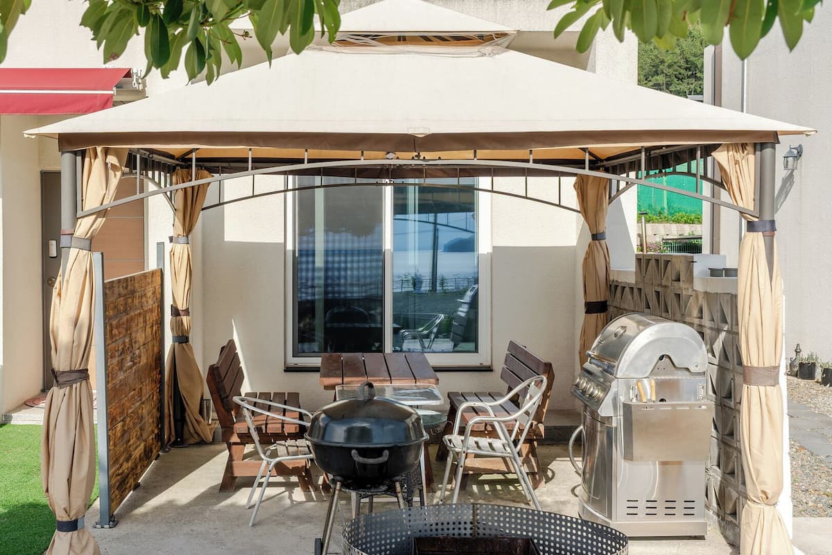 Rom – basic, 2 soverom (102 (Private BBQ / Pets Allowed)) | 2 soverom og wi-fi (inkludert)