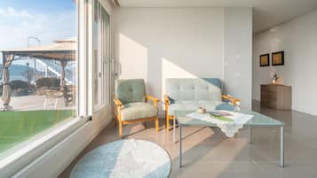 Basic Room, 2 Bedrooms (101 (Private BBQ/Pets Not Allowed)) | Exterior