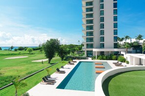 Et oppvarmet basseng