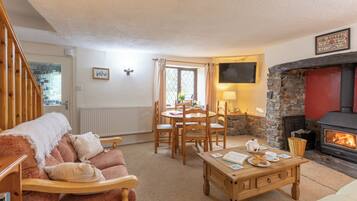 Mökki, 3 makuuhuonetta | Egyptinpuuvillaiset lakanat, työpöytä, vuodevaatteet