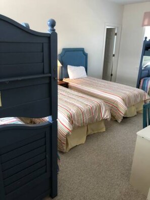 4 bedrooms, WiFi, bed sheets