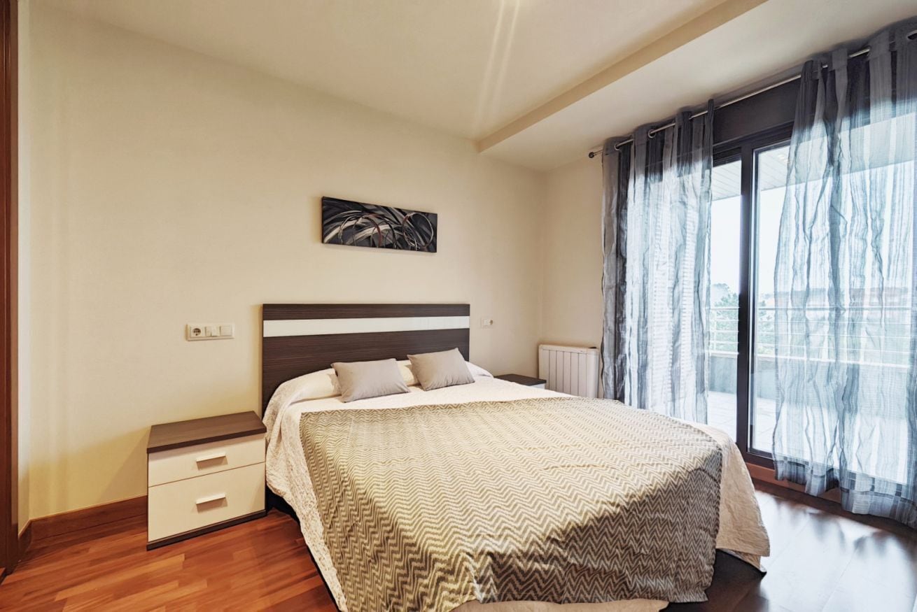 1 bedroom, iron/ironing board, travel cot, WiFi