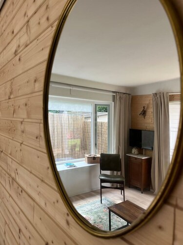 Cozy wooden cottage the Veluwe with private hot tub