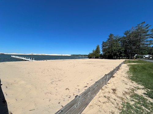 Silver Sands Hotel & Resort