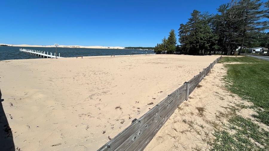 Silver Sands Hotel & Resort