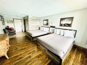 Phòng đôi Deluxe, quang cảnh sân vườn