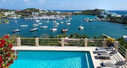 The Luxurious Villa Luminara: Pool, Garden, Retreat & Beach in Oyster Bay