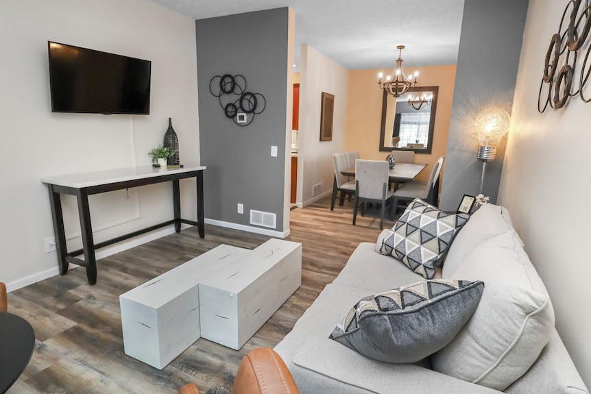 Spacious 6br West Omaha, Garage, Deck, Workspace, W/d, Pet-friendly - Omaha