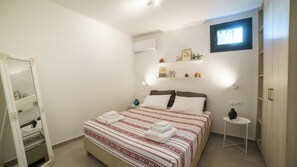 4 habitaciones, tabla de planchar con plancha, wifi y ropa de cama 