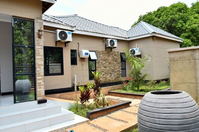 Alexandrina's Corner Bed and Breakfast