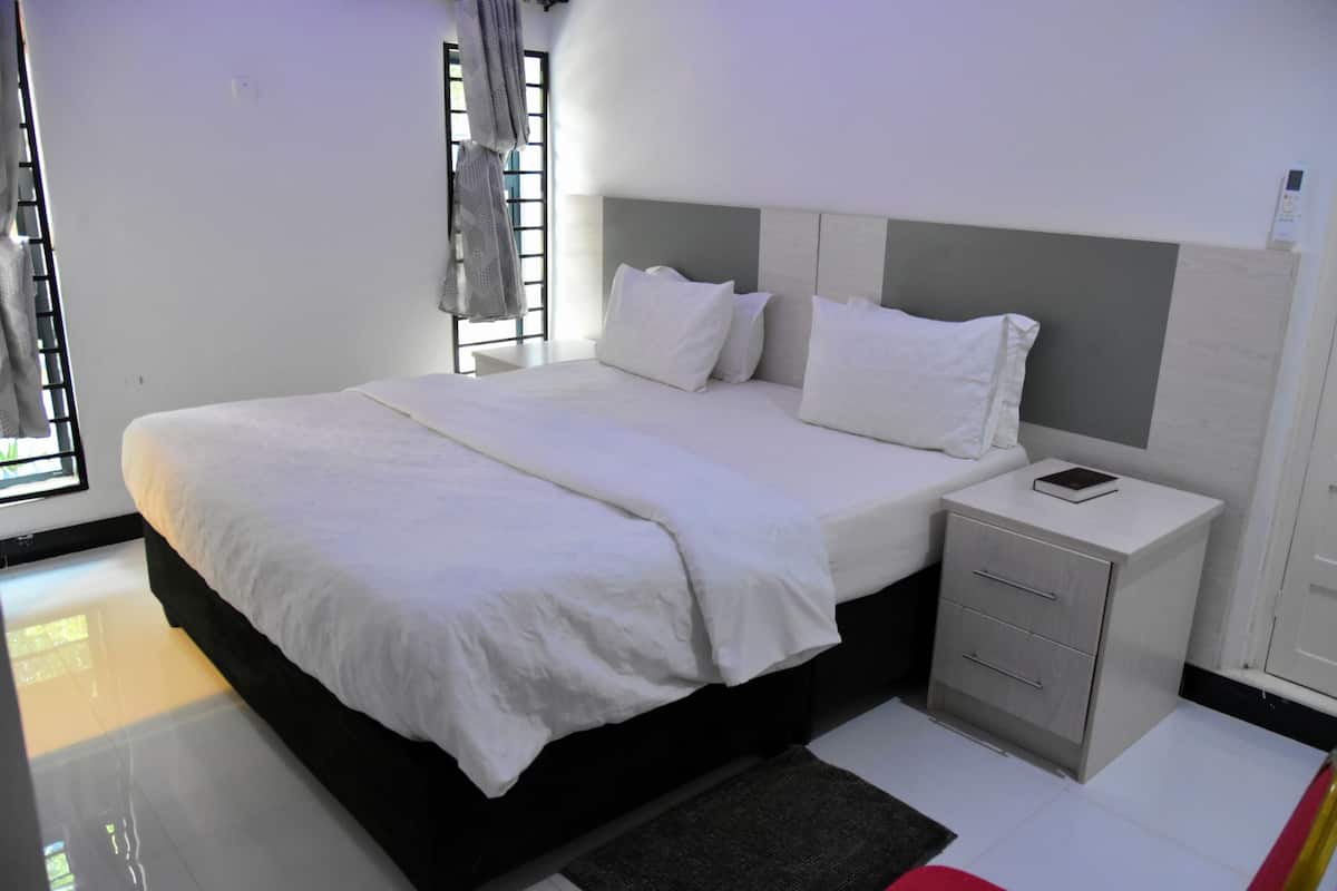 Deluxe Double Room, Garden View