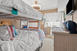 3 Schlafzimmer, Schreibtisch, kostenloses WLAN, Bettwäsche