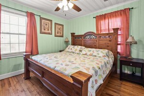 8 bedrooms, iron/ironing board, WiFi, bed sheets - Escape to Rising Tide: 8-bedroom beach retreat with private pool, hot tub, and modern amenities! (North Myrtle Beach)