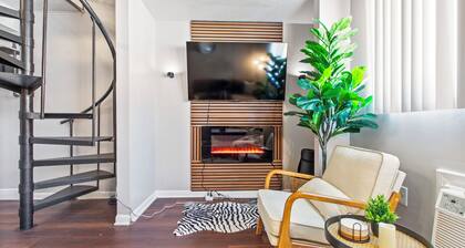 NEW Tampa Getaway/Fireplace/Pool/Gym/Cozy Stay