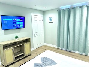 3 bedrooms, iron/ironing board, WiFi