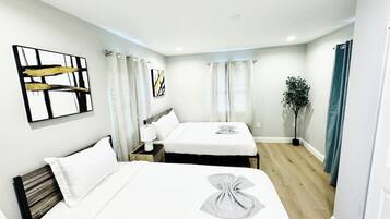 3 habitaciones, tabla de planchar con plancha y wifi