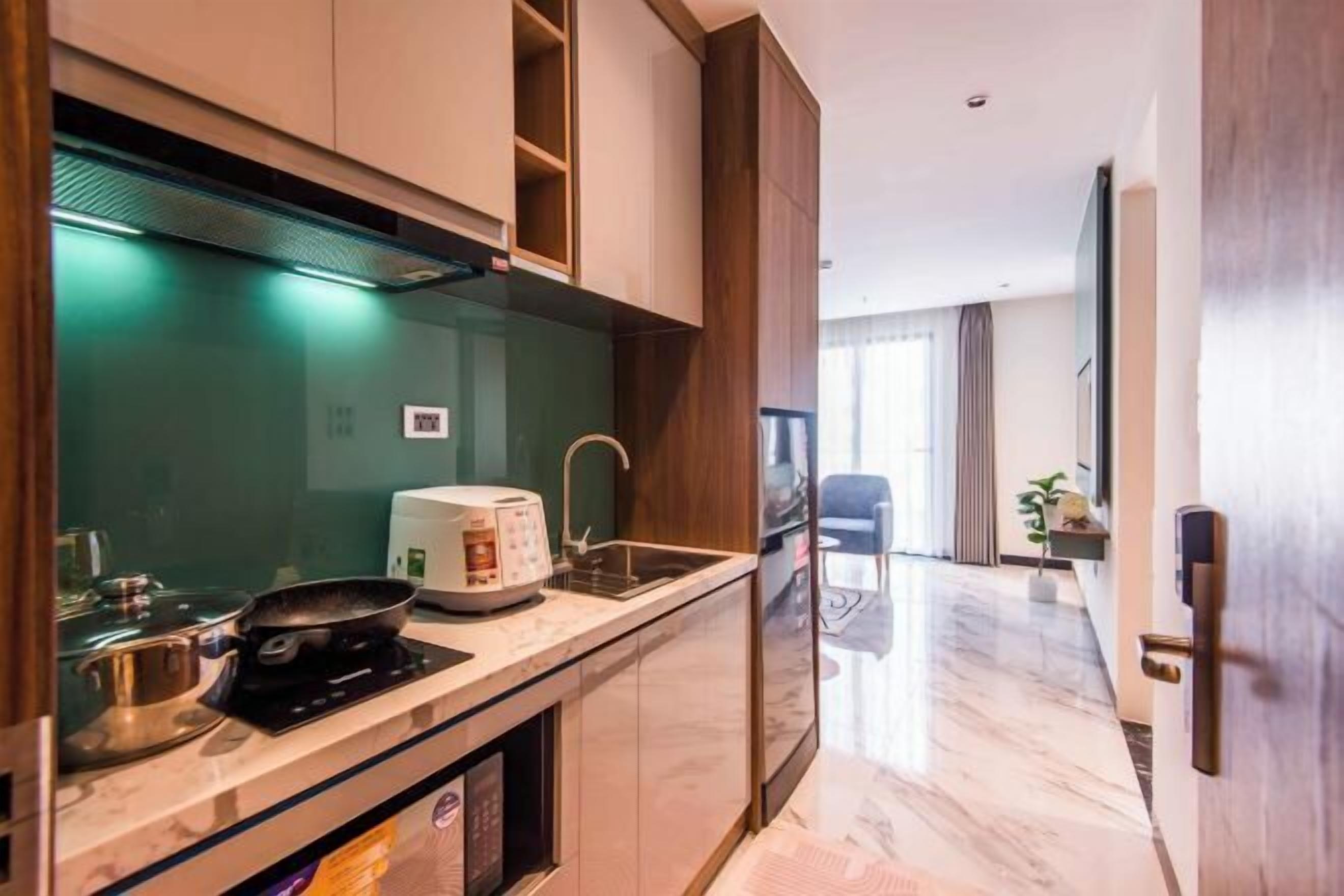 Cuina privada | Frigorífic, placa de cuina i utensilis de cuina, vaixella i coberteria 