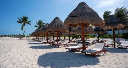 Beachfront Condo | 3BR | Pool & Premium Amenities