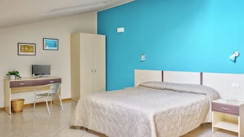 Schreibtisch, laptopgeeigneter Arbeitsplatz, Verdunkelungsvorhänge