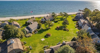 Seas The Day - Driftwood Dreams & Ocean Views