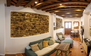 Télévision, cheminée