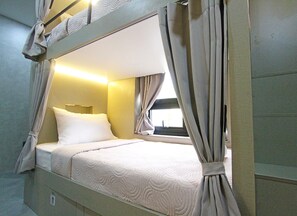 8 Single Bunk Bed Shared Room