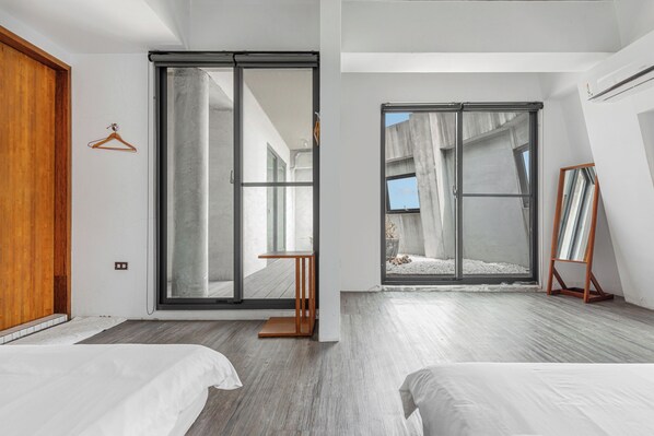 Quadruple room with balcony - Huyan (Liuqiu)