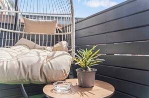 Property grounds - Desert Oasis Sleeps 8 with Parking (Birmingham)