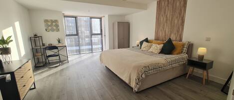 1 habitación, wifi y ropa de cama