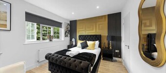 Canterbury Castle Lodge - 8 Bedroom Retreat